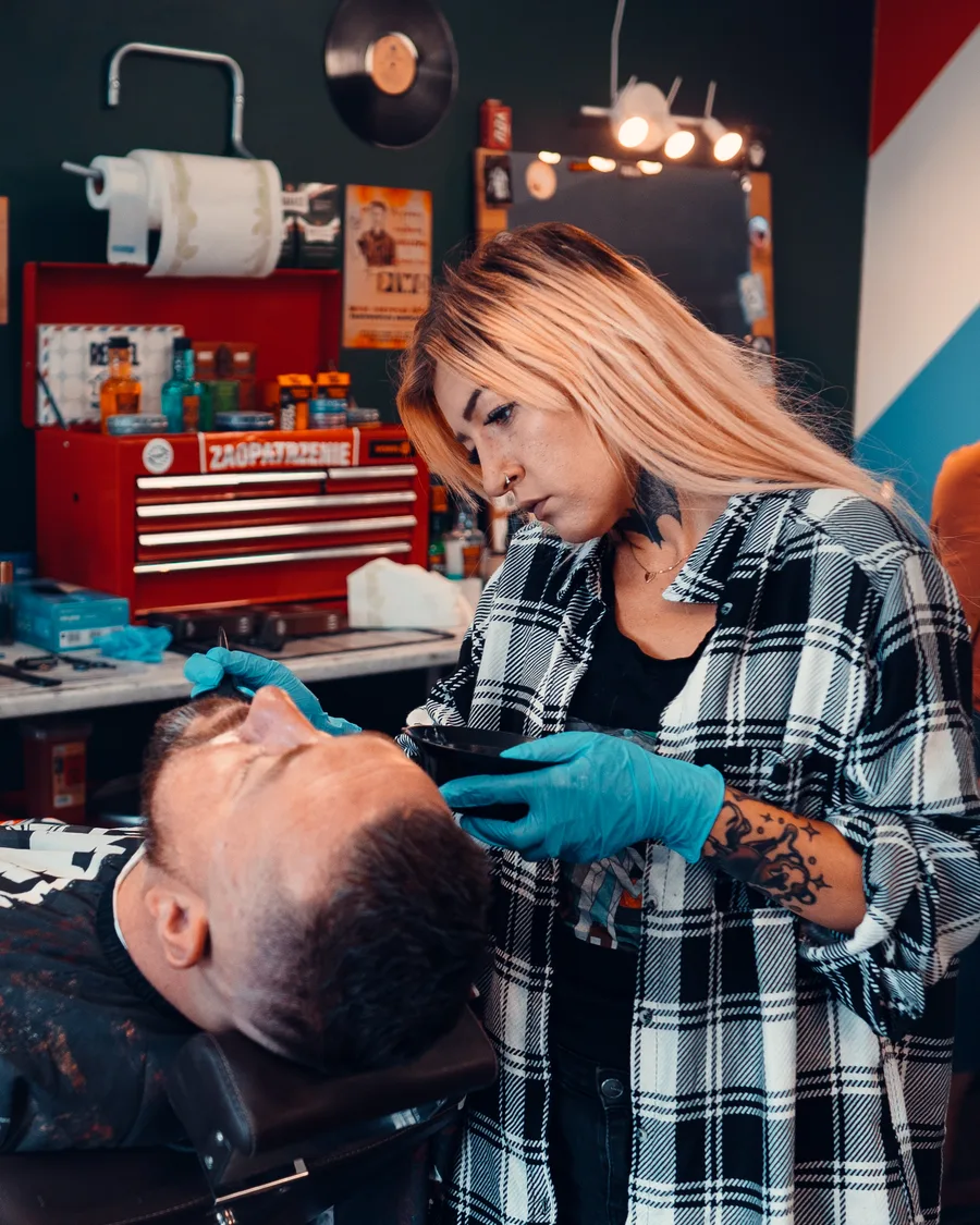 LUX — Golarnia Barber Shop Katowice
